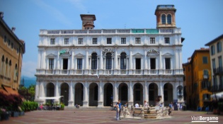 Palazzo Nuovo - Biblioteca civica Angelo Mai