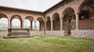 Kloster von San Francesco - Sestini Museum der Fotografie