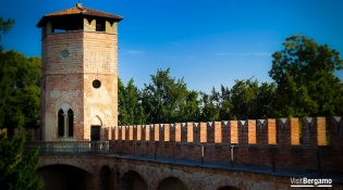 Castillo De Romano Y Urgnano
