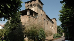 Замок в Романо-ди-Ломбардия - Castello di Romano di Lombardia